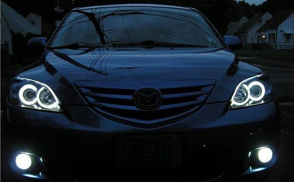Самостоятельная замена передних фар на Mazda 3